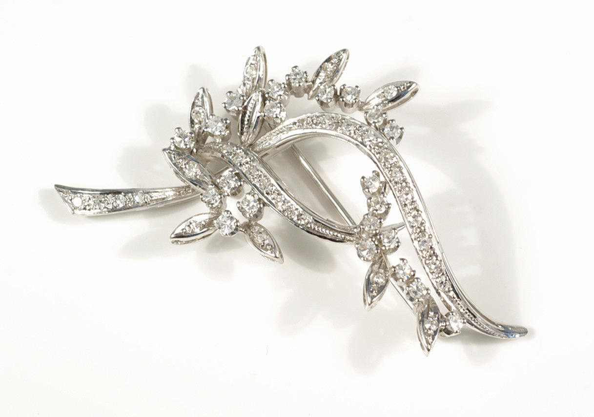 DIAMANT- BROSCHE. Weißgold 750er.