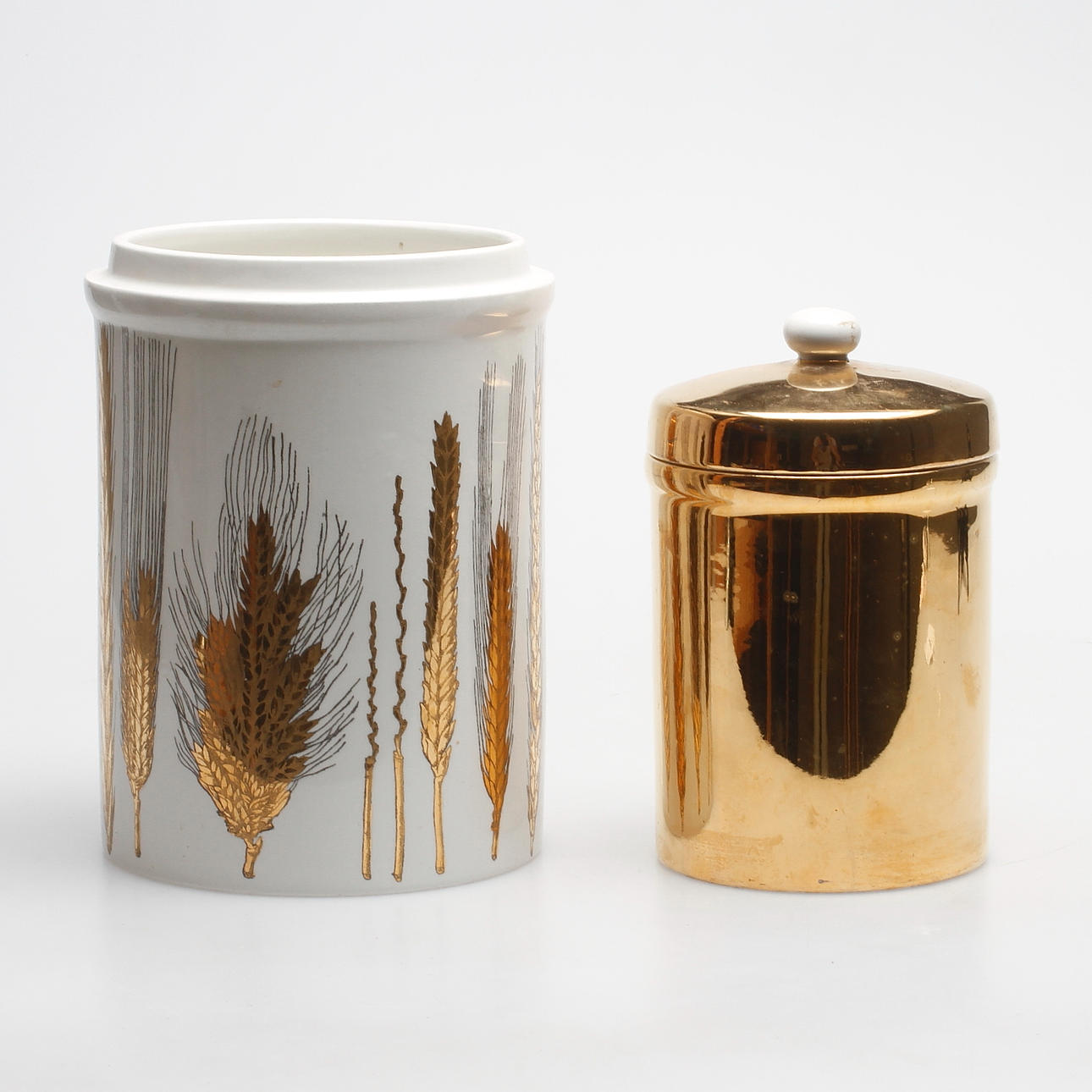 BURKAR, 2 st, porslin, Piero Fornasetti, Italien.