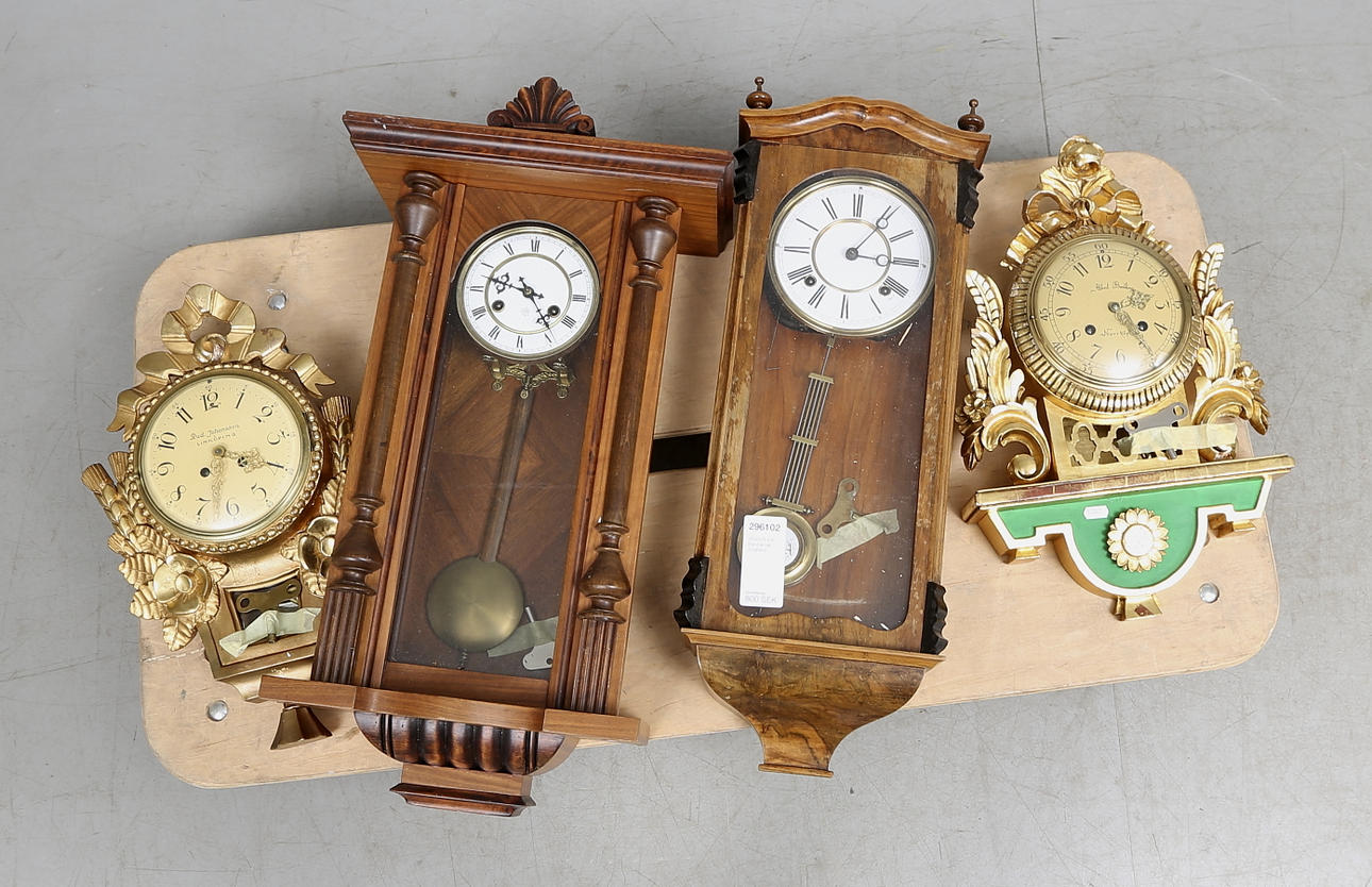 VÄGGUR 4 st. Bland annat Junghans.