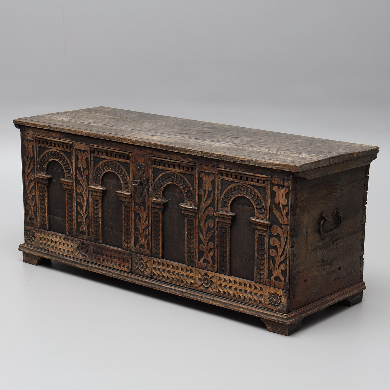 COFFIN, baroque / renaissance, 18th century.