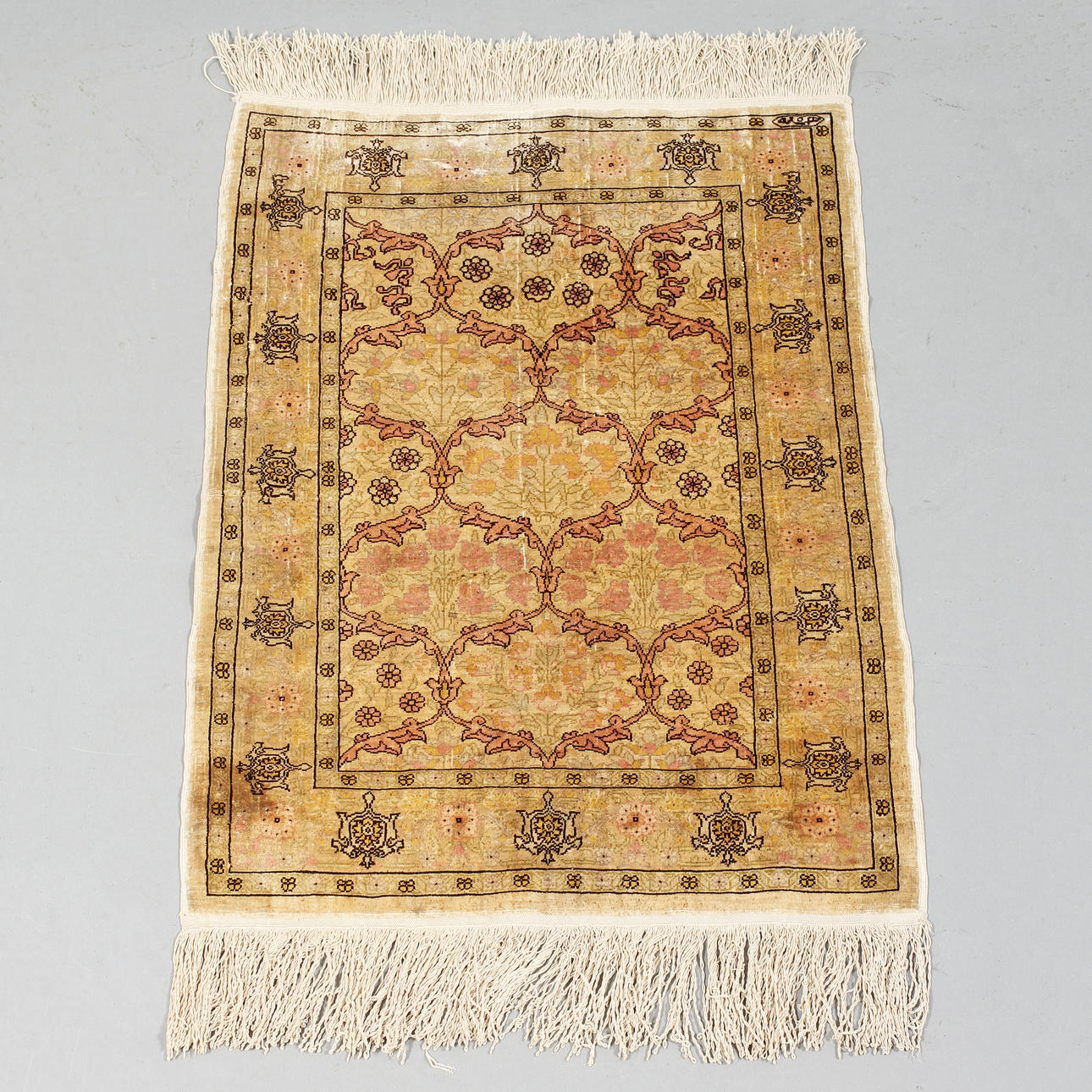 ORIENTALISK MATTA, Turkiet, silke-hereke, 70 x 48 cm.