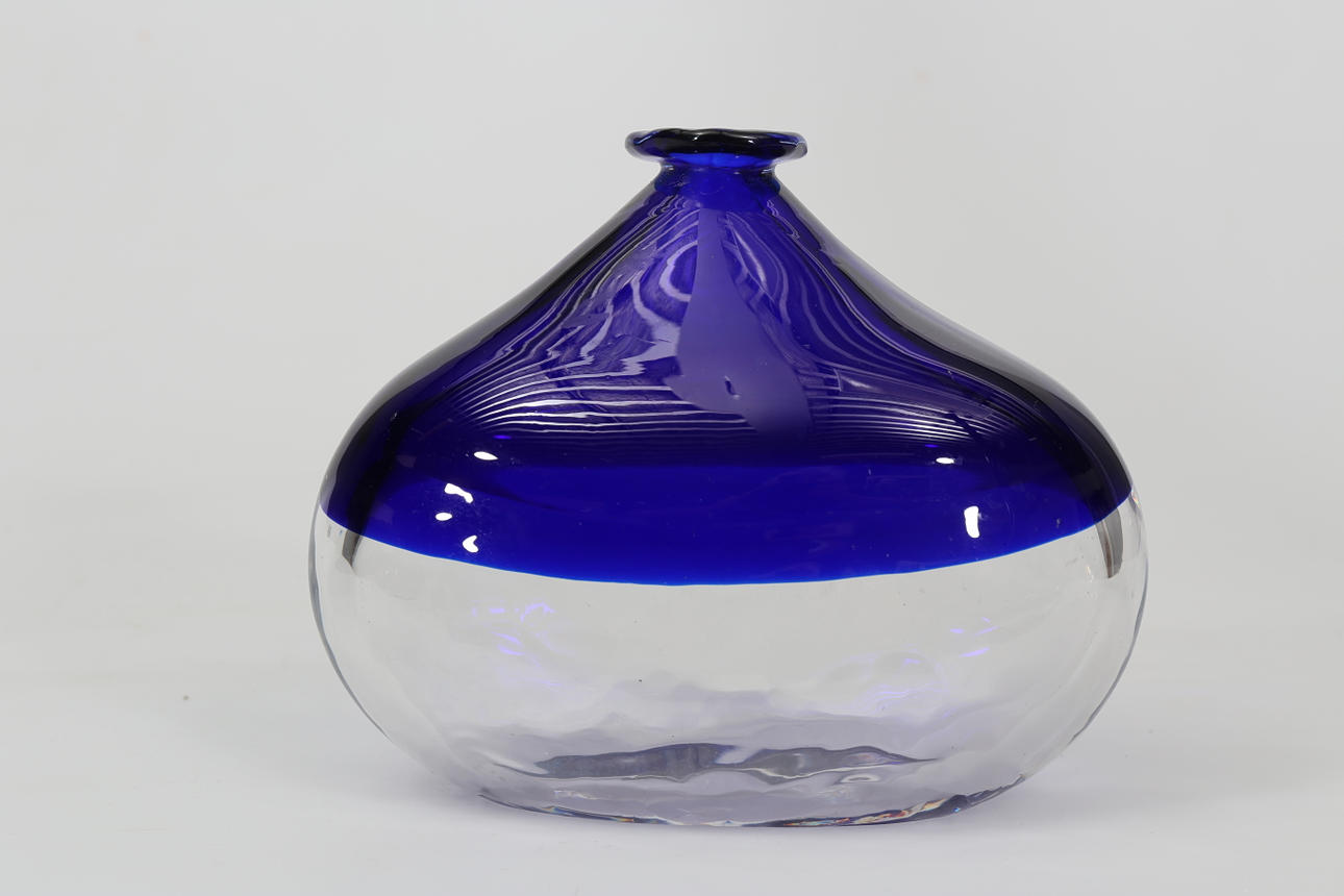 VAS, glas, Ann och Göran Wärff, Kosta, signerad WU.