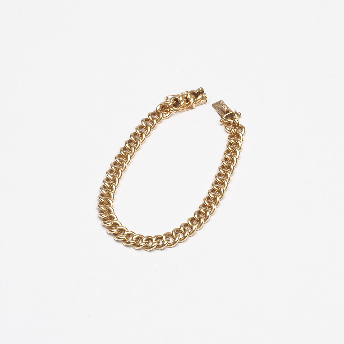 ARMBAND, 18k guld, vikt ca 36,4 gram.