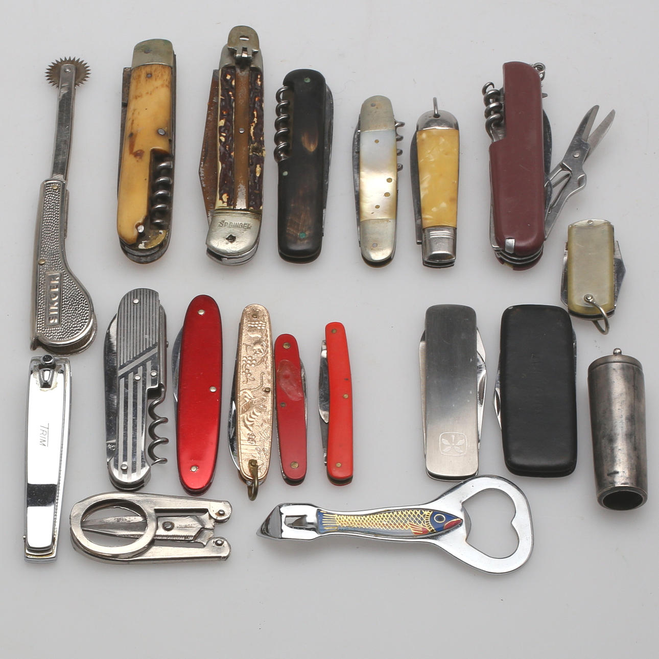 DIVERSE FICKKNIVAR, med mera, ca 17 delar, 18/1900-tal.