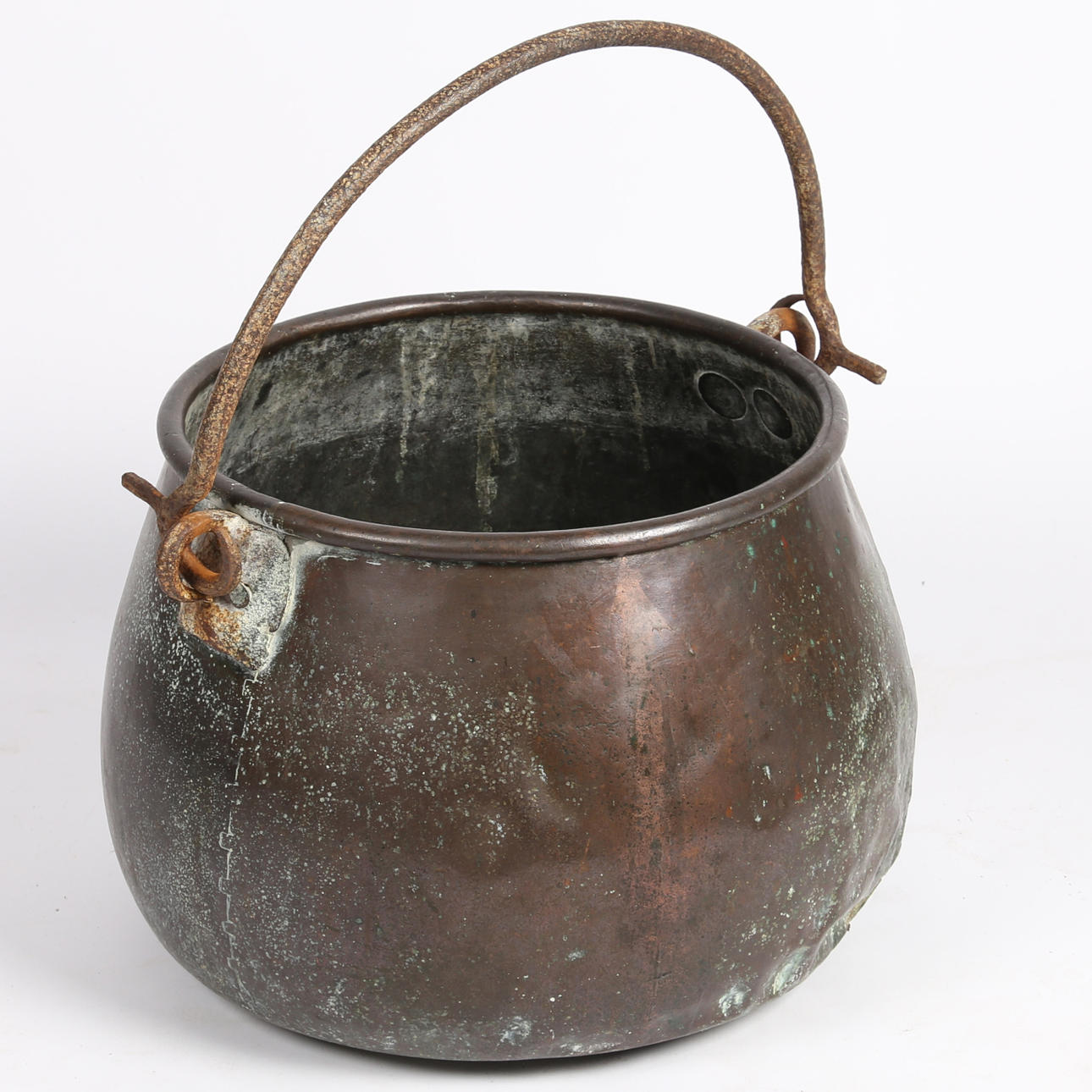LARGE 19TH CENTURY COPPER CAULDRON.