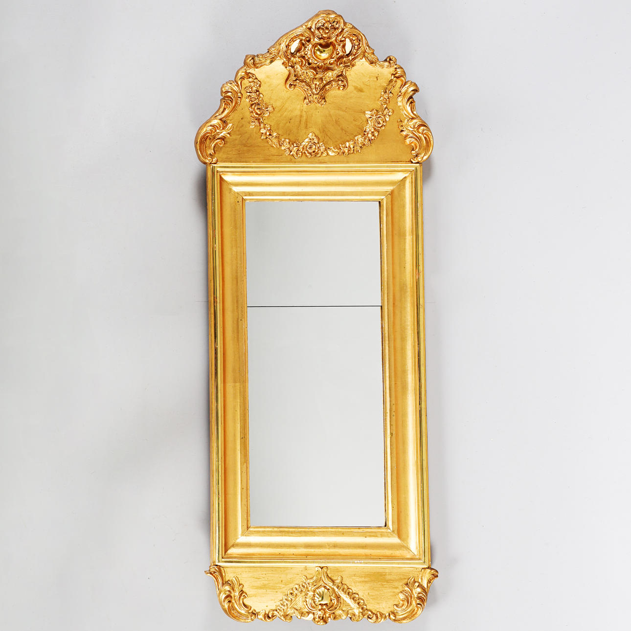 MIRROR, rococo style.