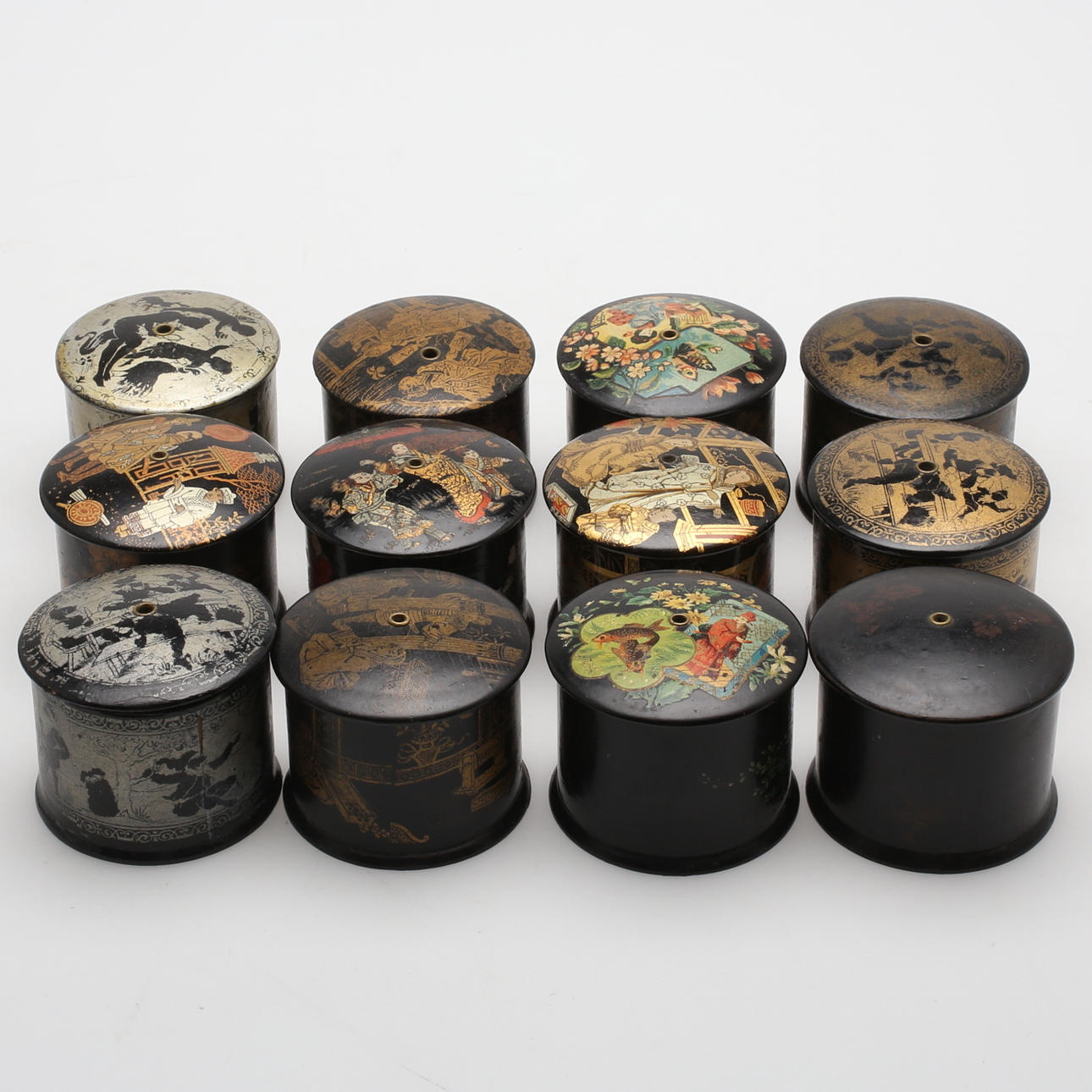 DIVERSE TRÅDASKAR, samt DOSOR, ca 35 st, papier machié, lack, plåt, trä samt papp, 18/1900-tal.