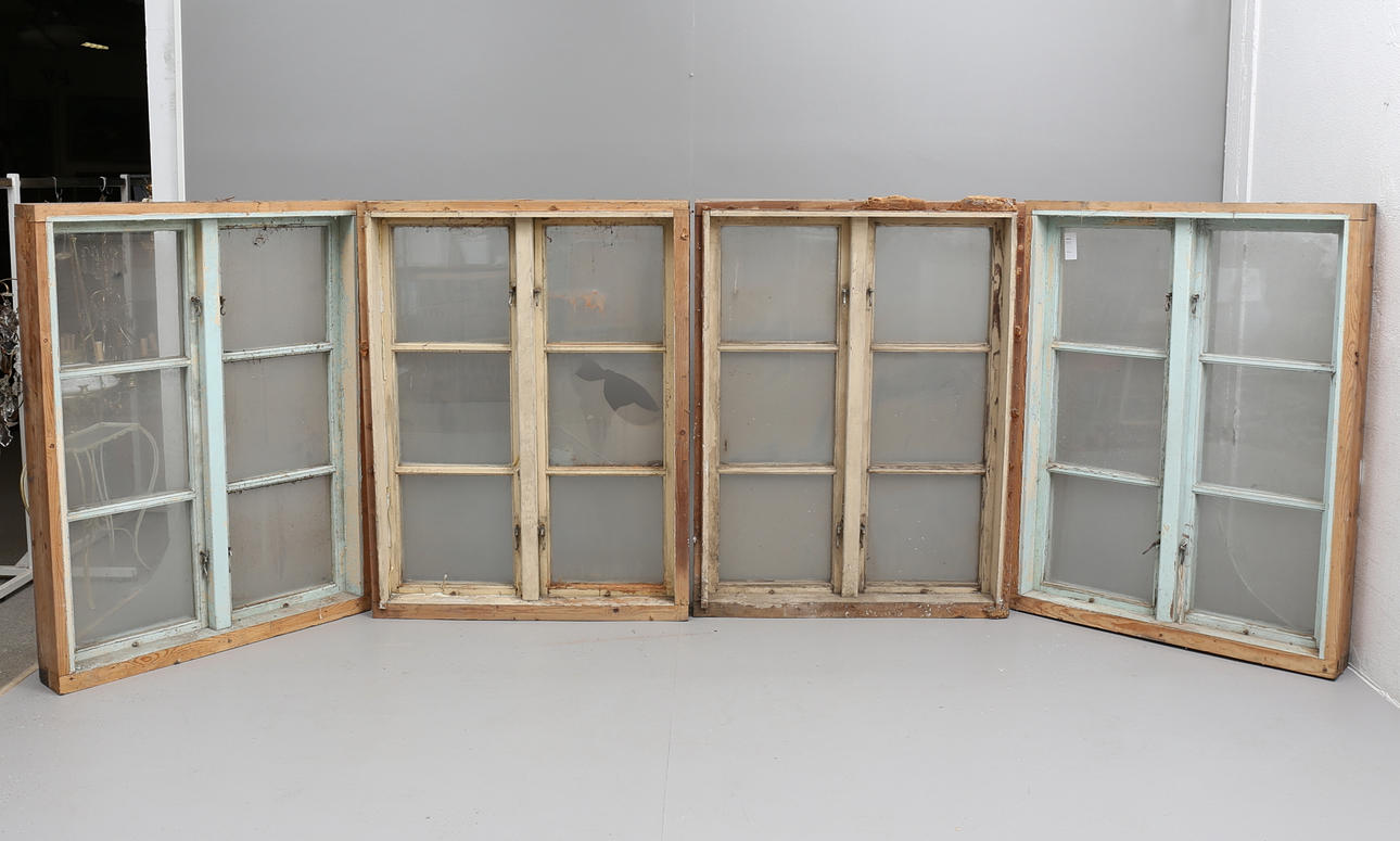 FÖNSTER med KARMAR, 4 par, 1800-talets mitt.