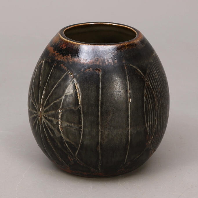 CARL HARRY STÅLHANE. VAS, stengods, atelje Rörstrand, signerad.