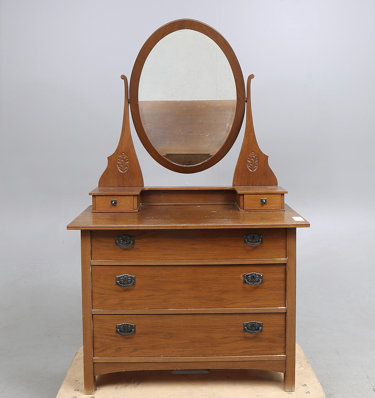 SPEGELBYRÅ, 1900-talets första hälft.