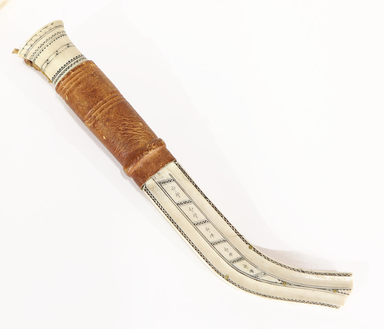 CUCHILLO, SAMI, PAUL LARSSON.