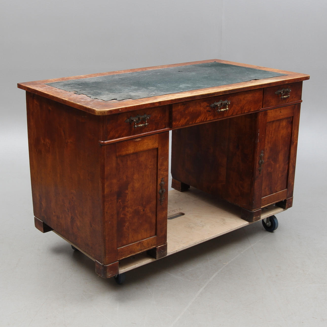 SKRIVBORD, 1800-talets slut.