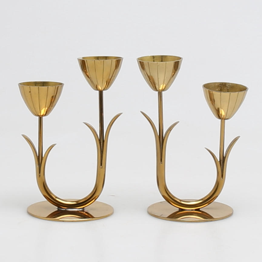 LJUSSTAKAR i mässing, 2 st, Gunnar Ander, Ystad metall. 1900-talets mitt.