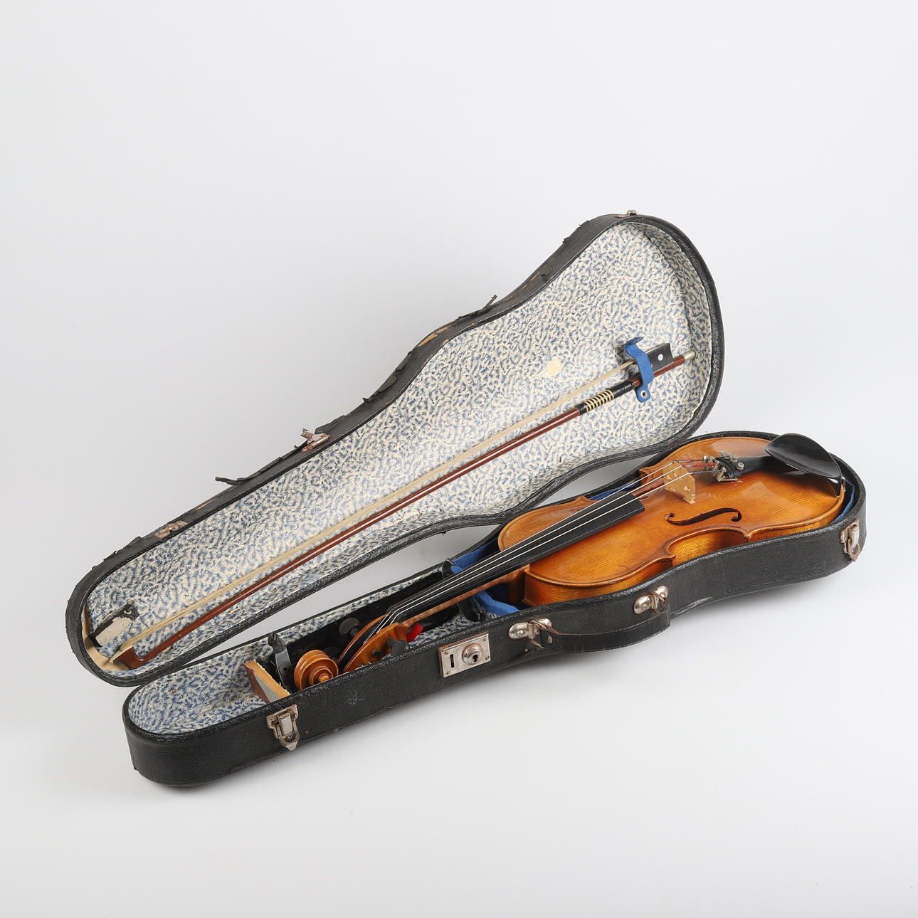 VIOLIN y STRÅKE, 1900, Checoslovaquia.