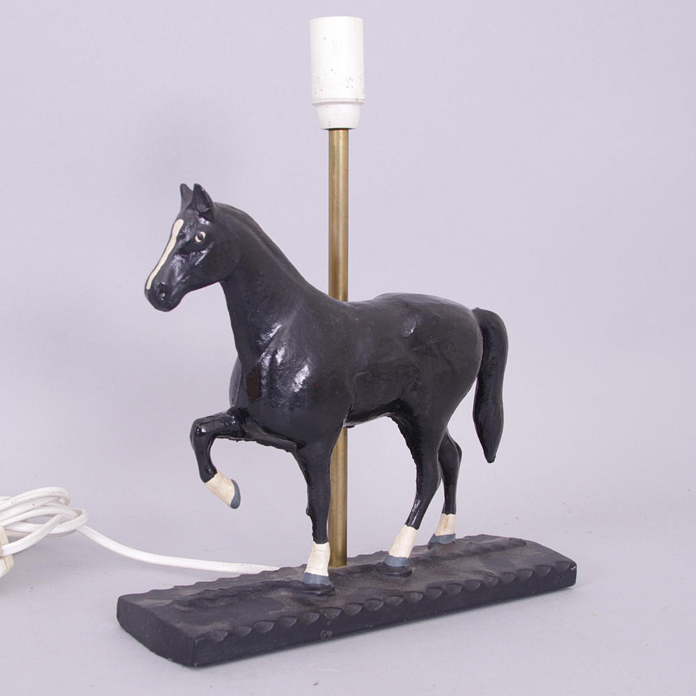 BORDSLAMPA med häst, målad metall, Canada.