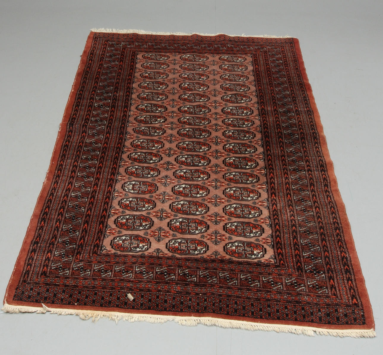 MATTA, orientalisk, ca 192 x 130 cm.