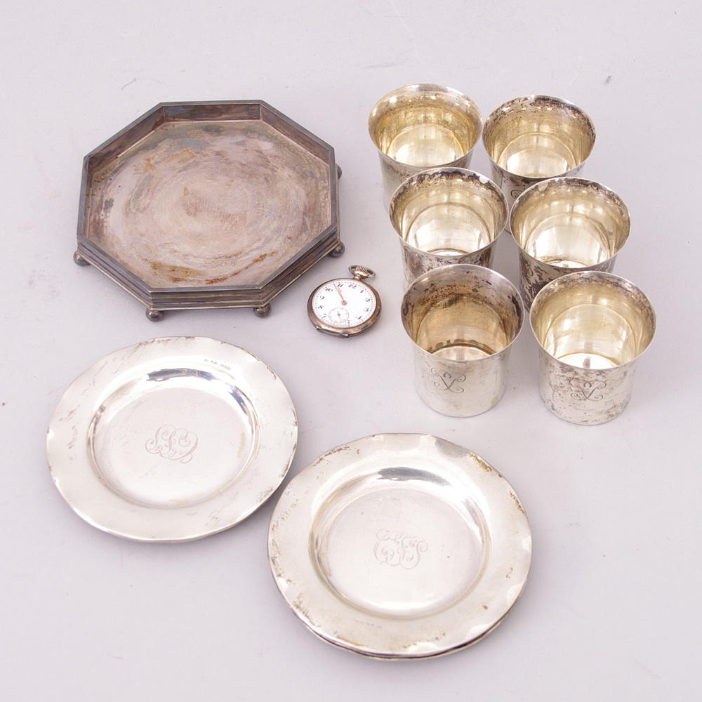 FAT, SUPKOPPAR SAMT MORMORSUR i silver.