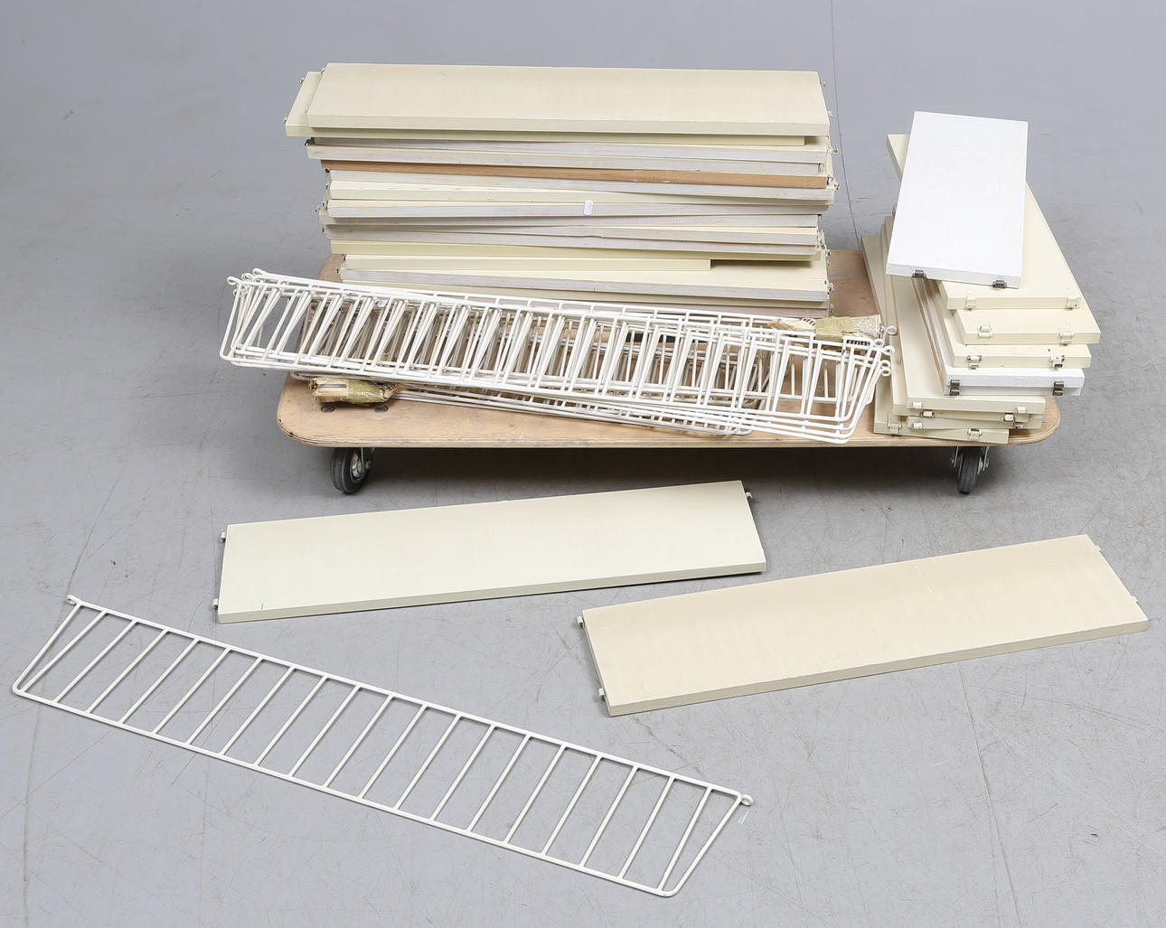 BOKHYLLA, string, 1950/60-tal.