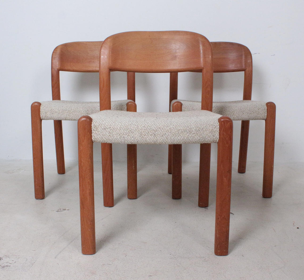 MÖBELFABRIK HOLSTEBRO. Drei Stühle, 1970er, Denmark.