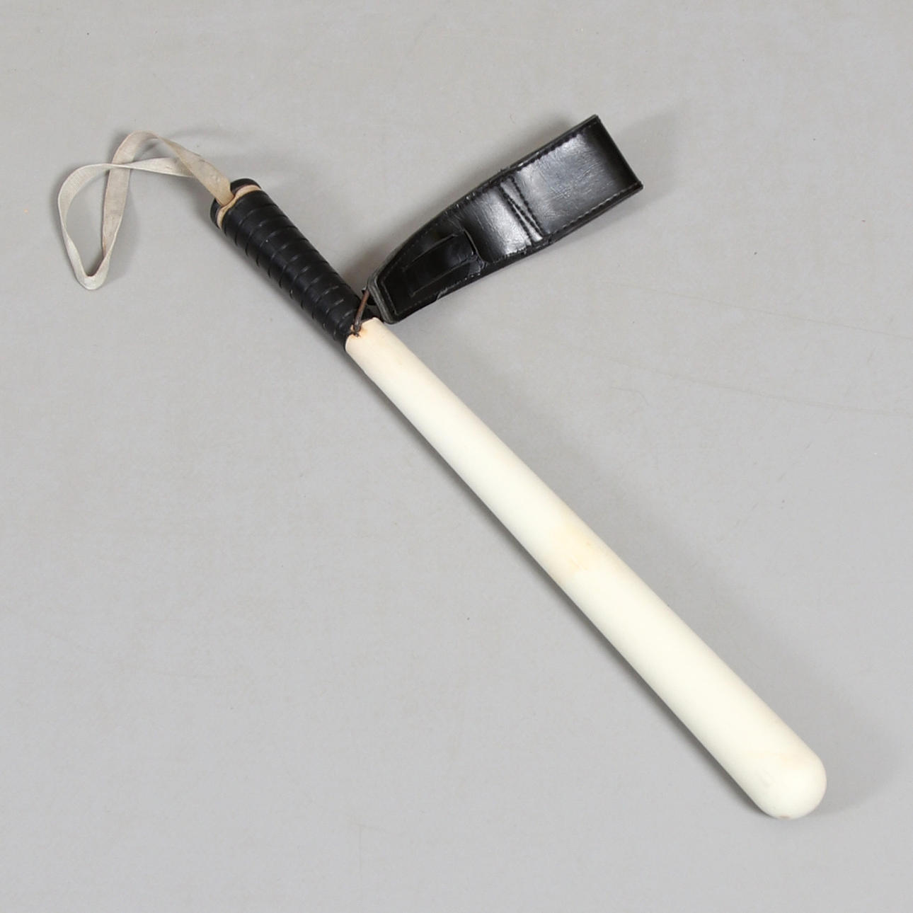 batong-polisen-sverige-1900-talets-andra-h-lft-vapen-militaria