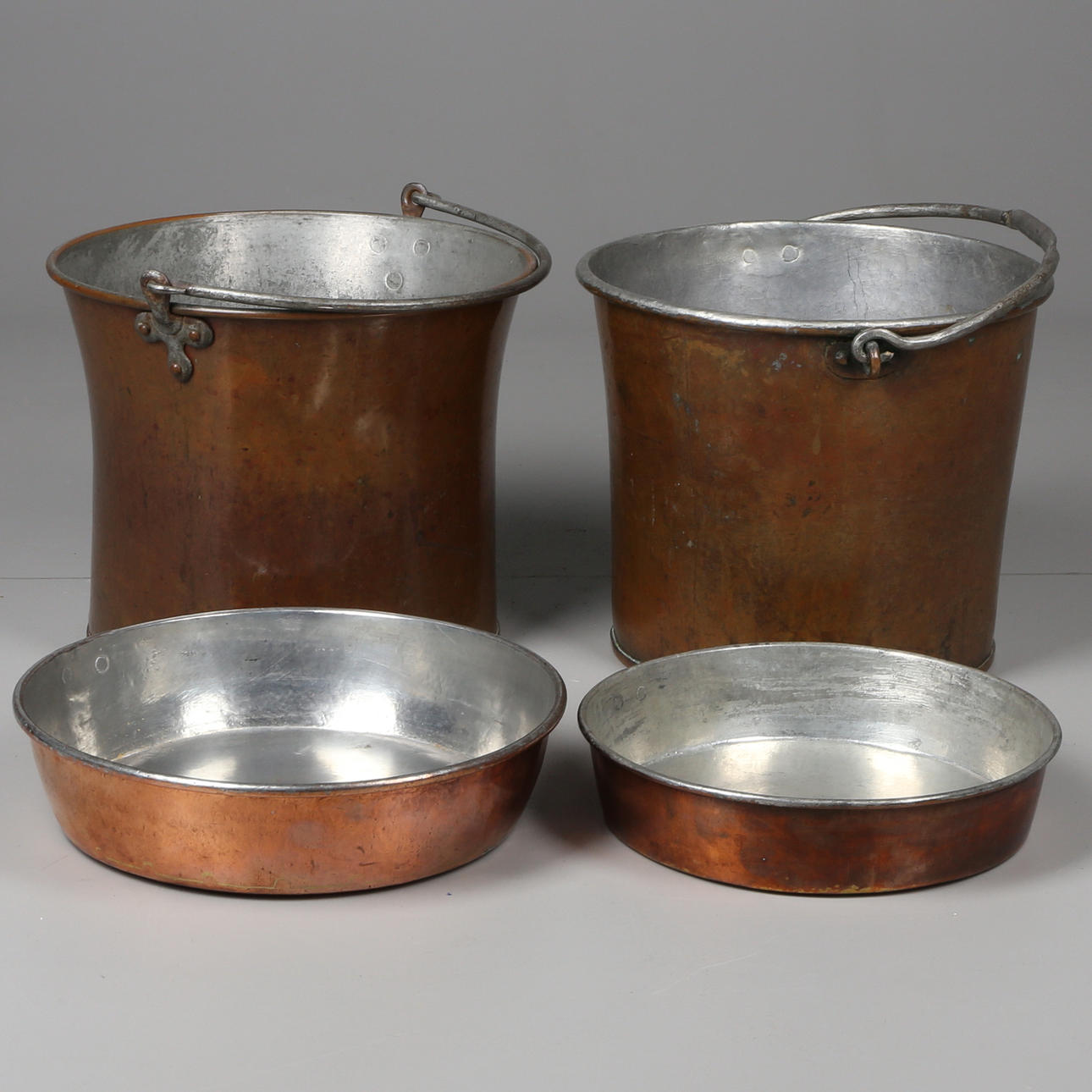 DIVERSE KOPPAR samt METALLFÖREMÅL, ca 23 delar, 18/1900-tal.