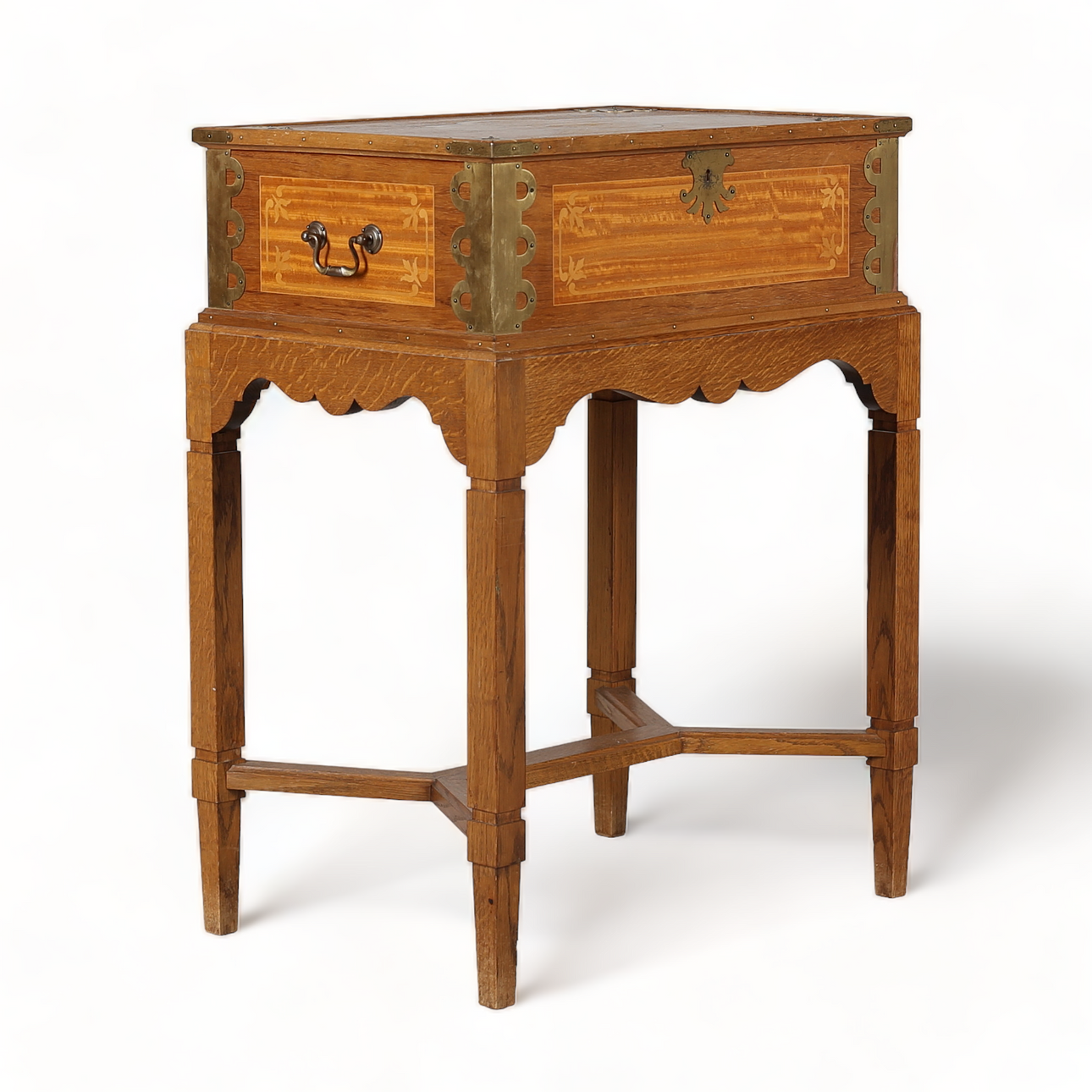 SILVER SCHATULL, marquetry, 20th century.