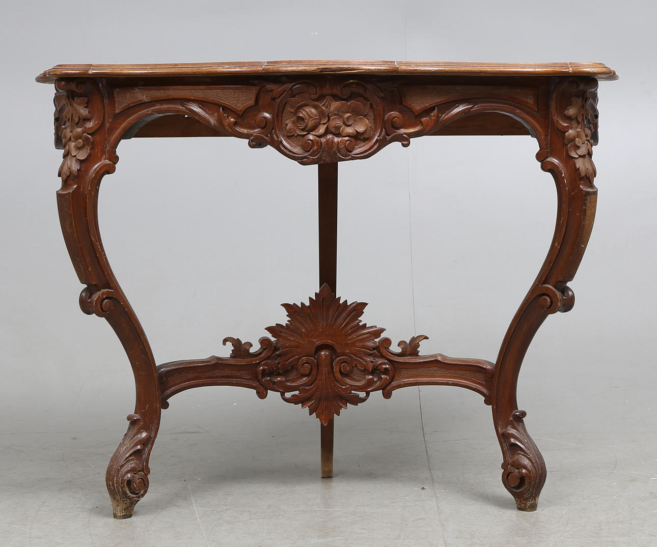 TRYMÅBORD, nyrokoko, sent 1800-tal.