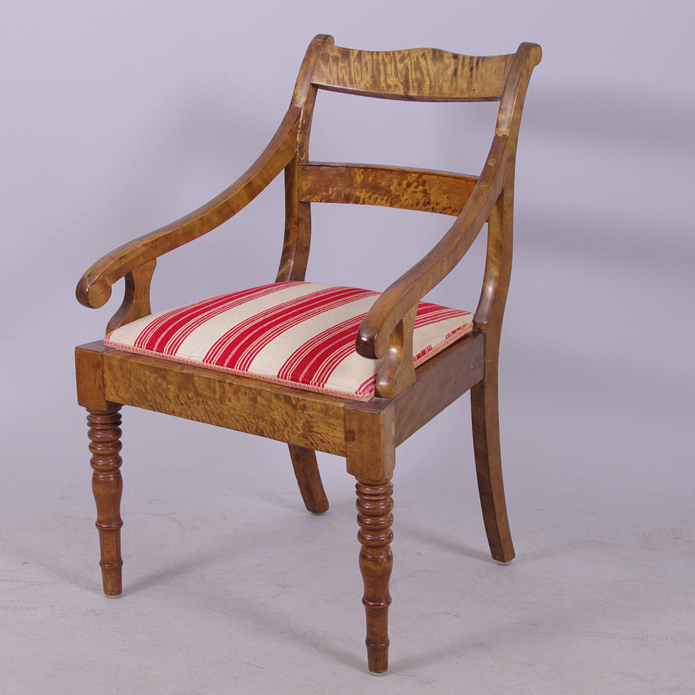 KARMSTOL, björk, empirestil.