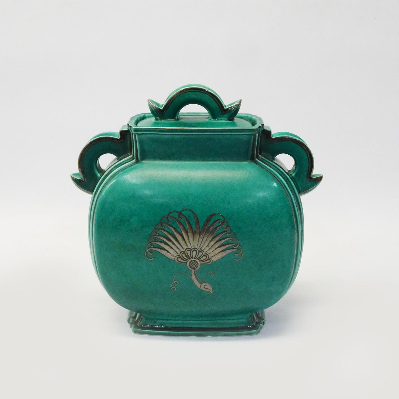 WILHELM KÅGE. GUSTAVSBERG UHREN ARGENTA.