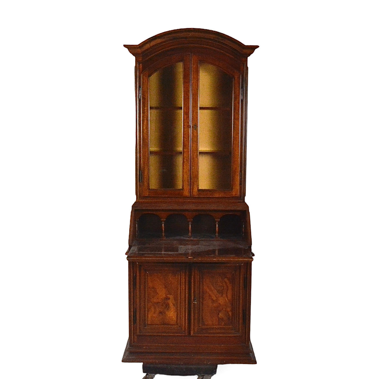 VITRINA, estilo inglés 1900.