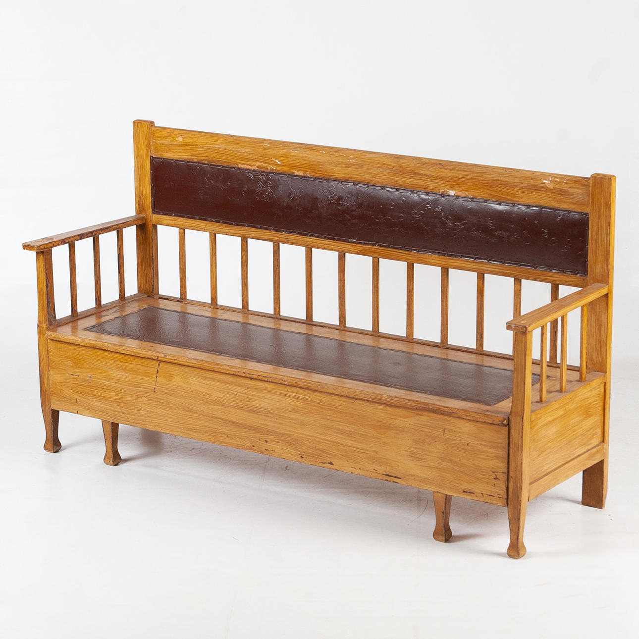 KITCHEN SOFA, early 20th century.