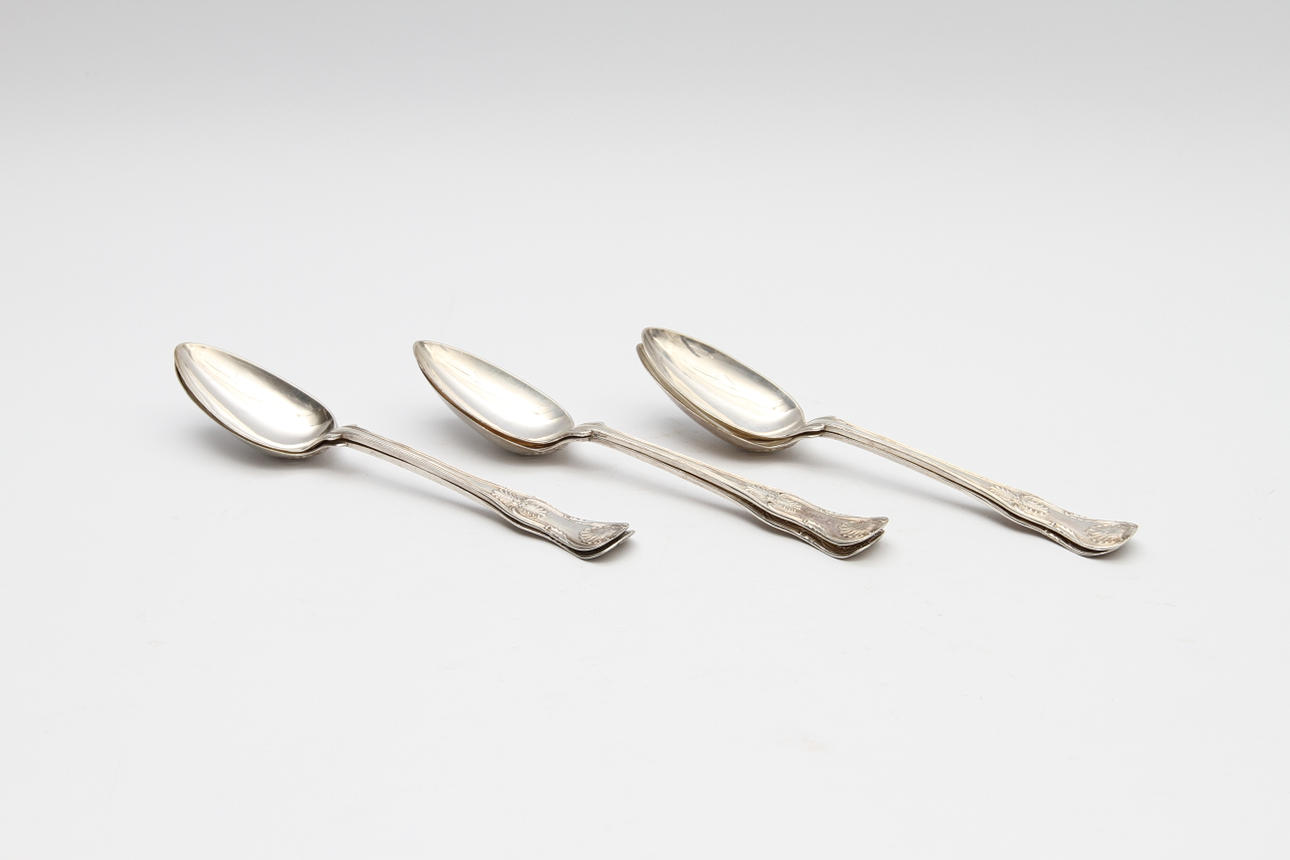 SILVER. 6 st skedar, J.N Palm, 1882, ca 300 gram.