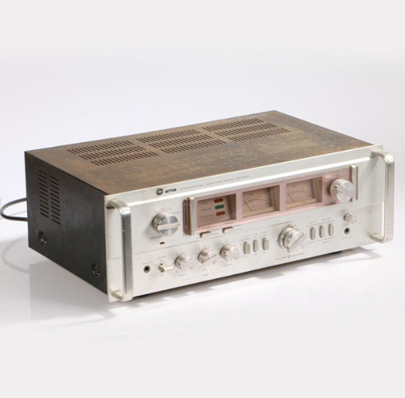 SETTON AS 3300 STEREOPHONIC AMPLIFIER.