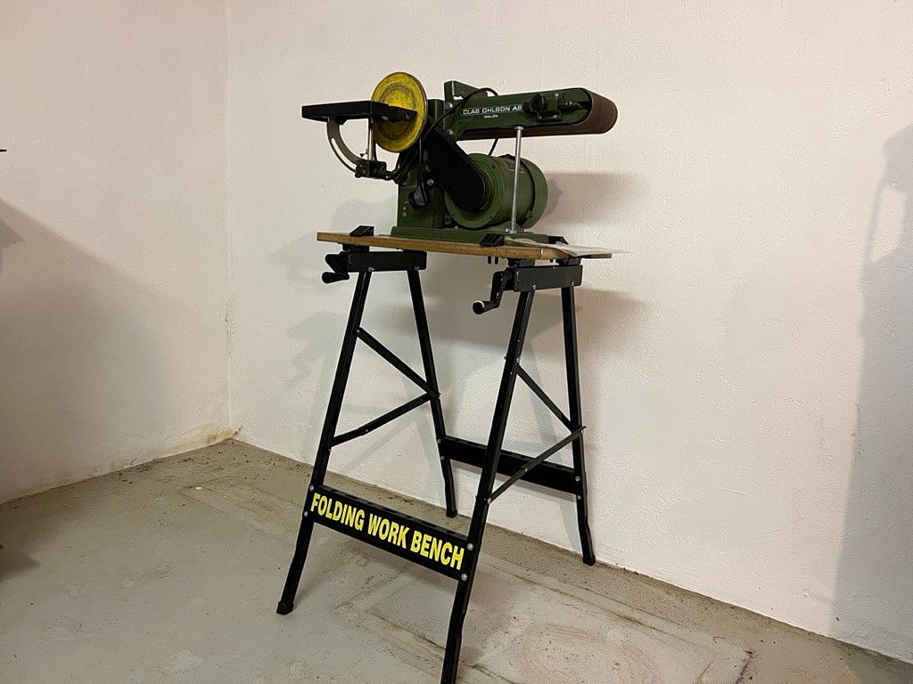 BANDSCHLEIFER AUF TISCH, Clas Ohlson.