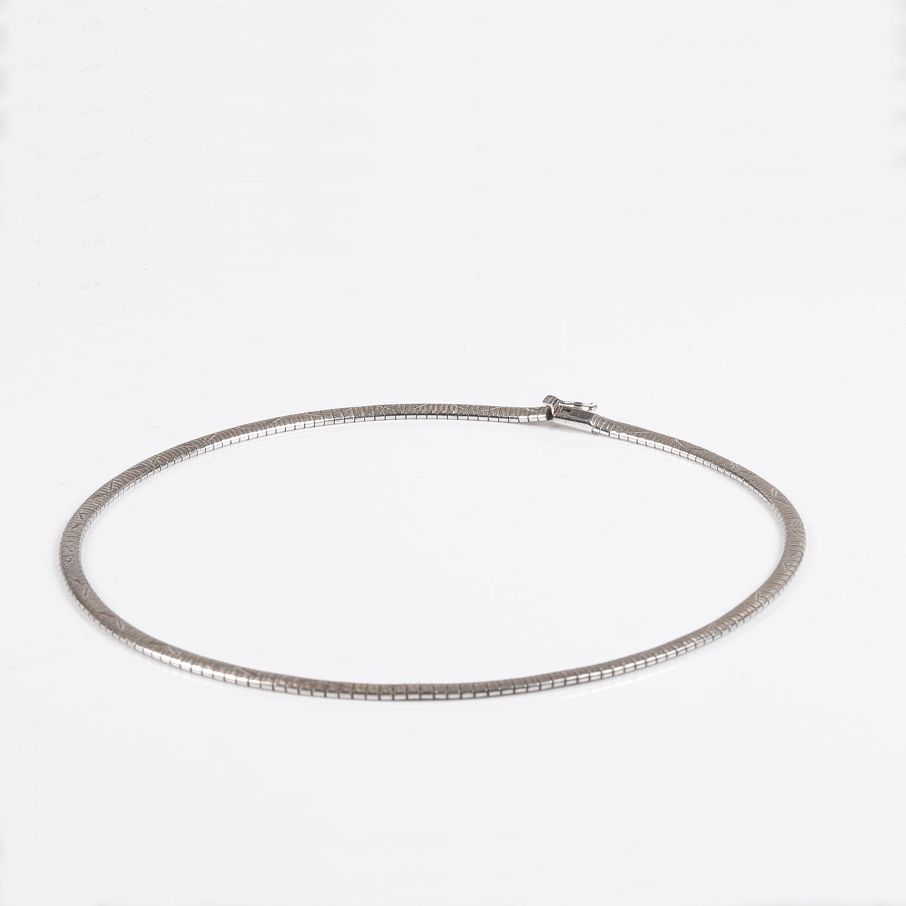 COLLIER i silver, vikt 18 gram.