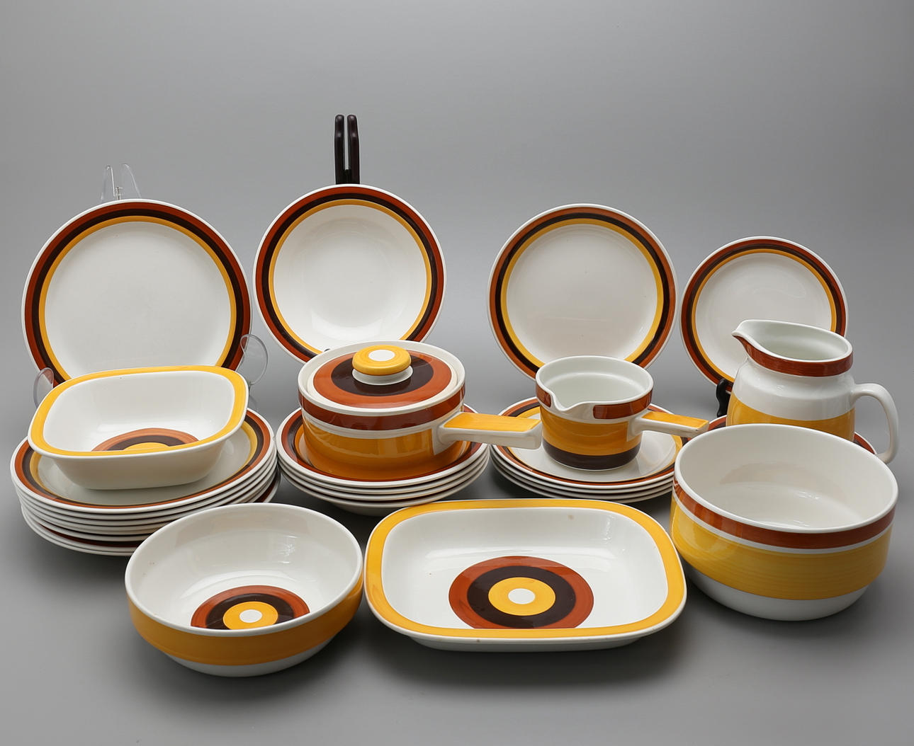 MATSERVIS, 30 delar, "Fokus", Carl Harry Stålhane, Rörstrand.