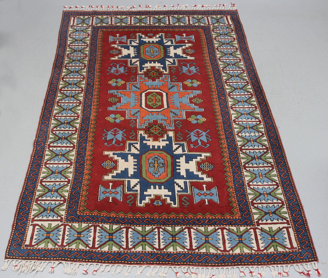 MATTA, orientalisk, ca 250 x 172 cm.