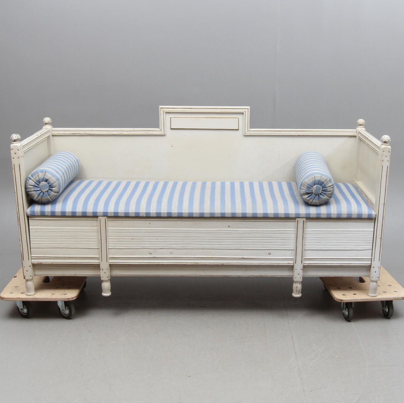 UTDRAGSSOFFA, gustaviansk stil, 1800-tal.