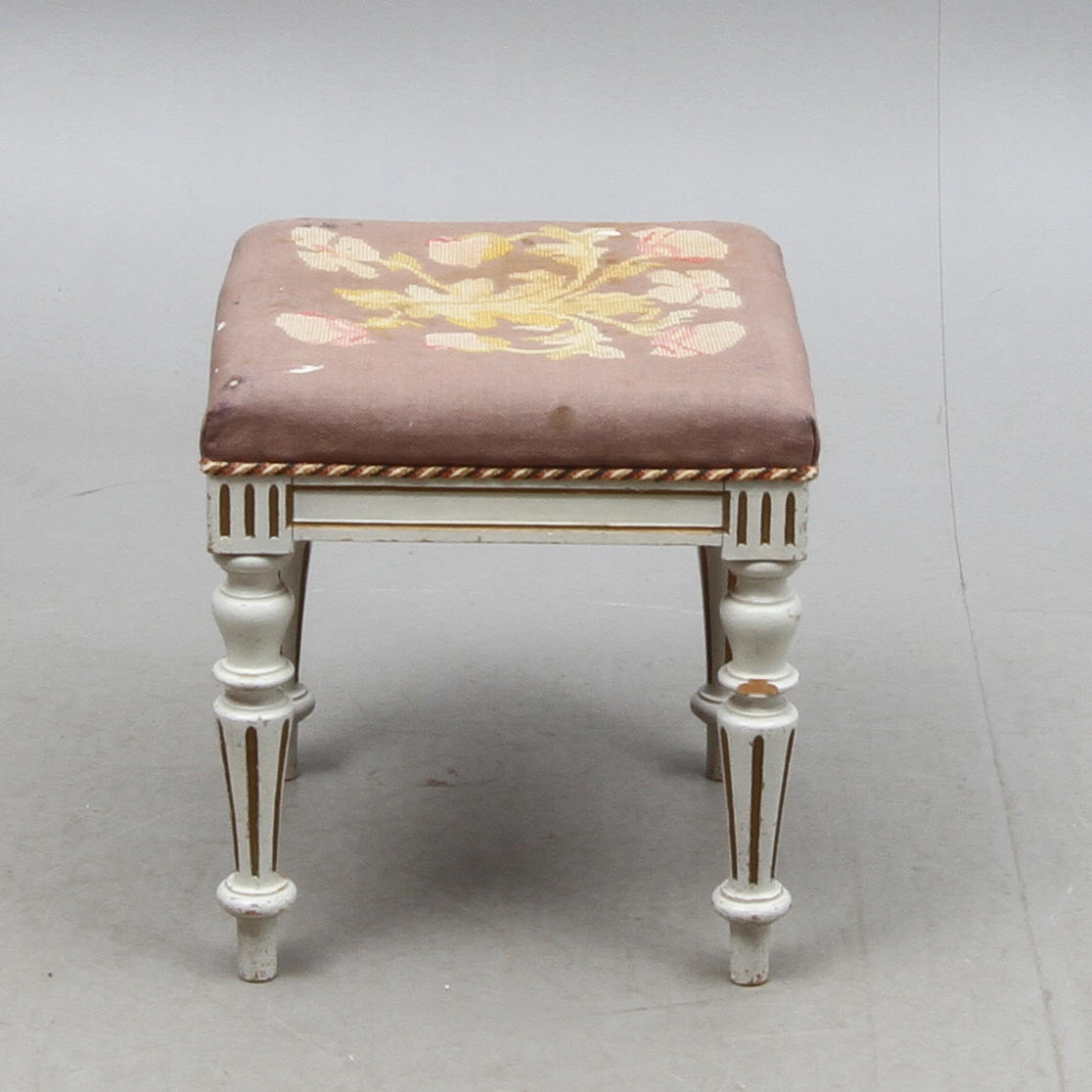 TABURETT, gustaviansk stil, 1800-tal.