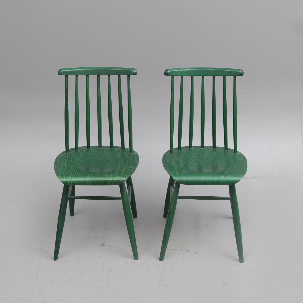 STOLAR, 2 st, gröna, 1970-tal.