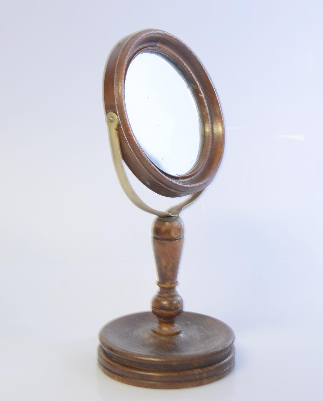 RAKSPEGEL, 1900-talets första hälft.