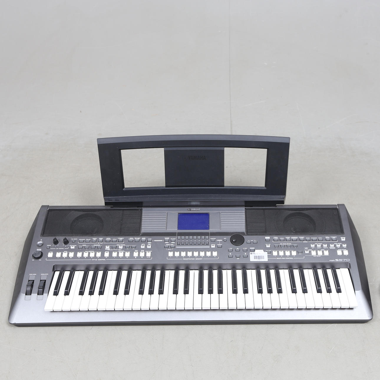 TECLADO, PSR-S670, Yamaha.