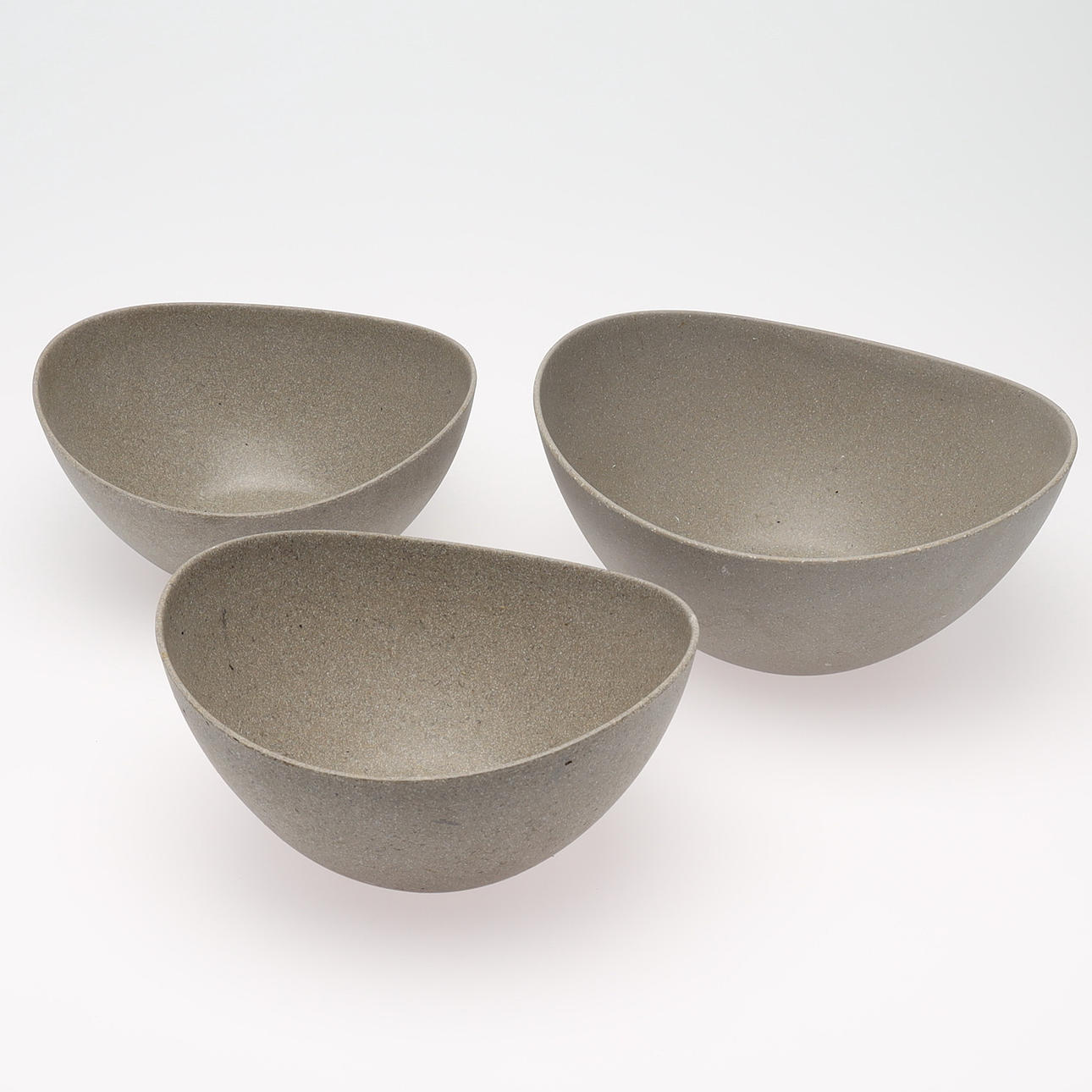 SKÅLAR, 3 stycken, grå, melanin.