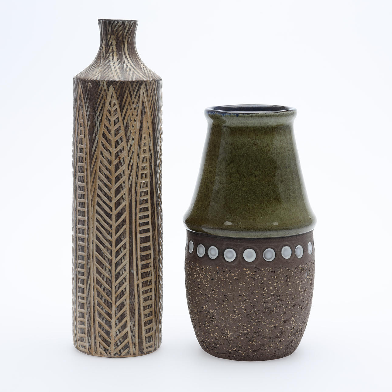 MARI SIMMULSON. VASER 2 stk Upsala Ekeby.