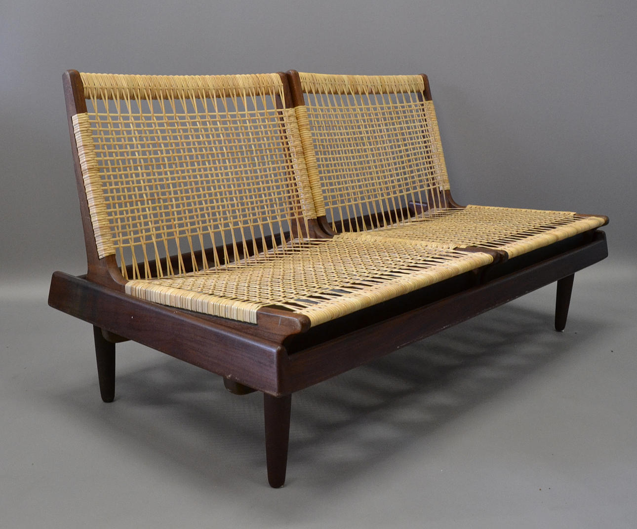 HANS OLSEN. Bramin modulär soffa.