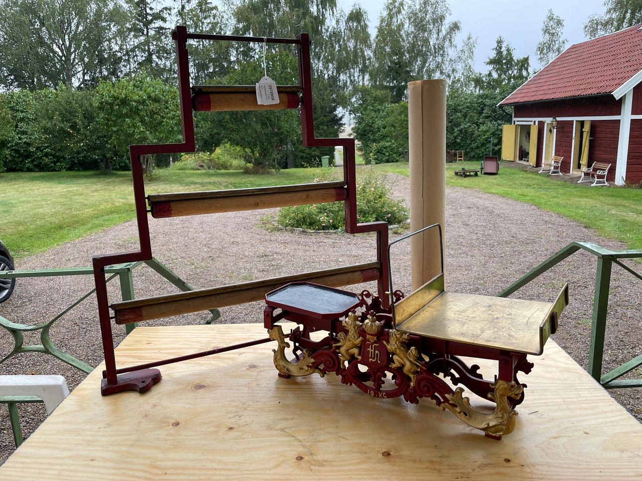 PAPPERSSTÄLL och BALANSVÅG, 1900-talets början, lanthandel.