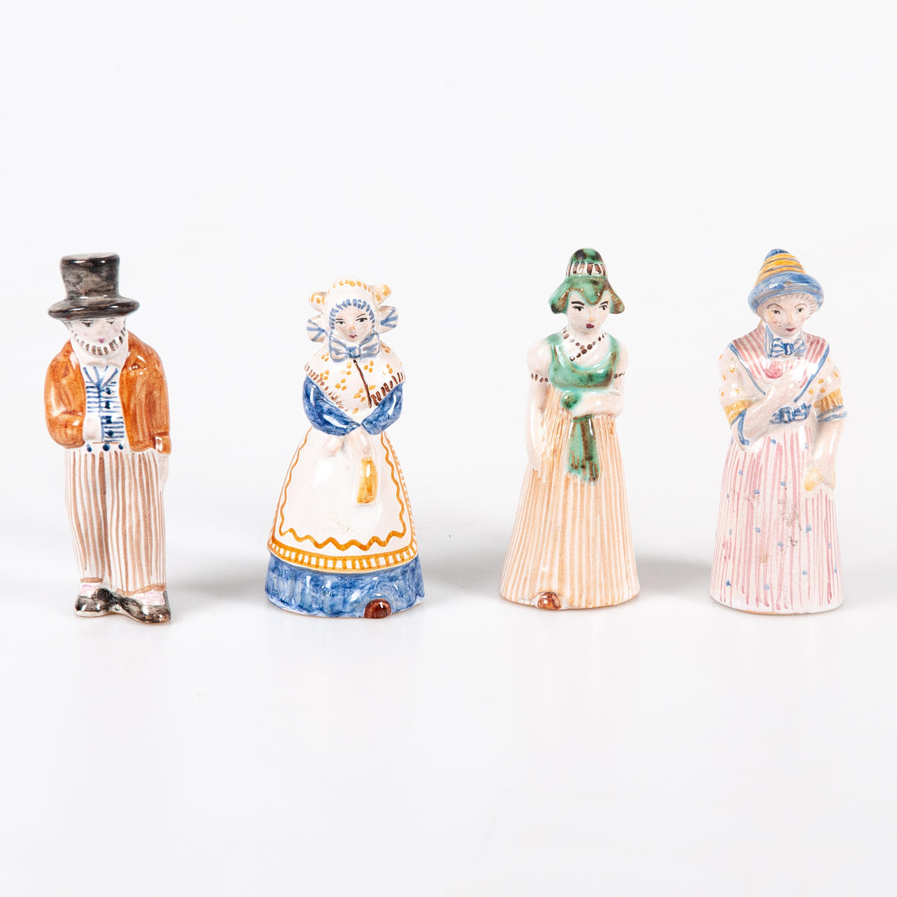 LAURITZ  HJORTH. 4 figurer, Bornholm, Danmark.