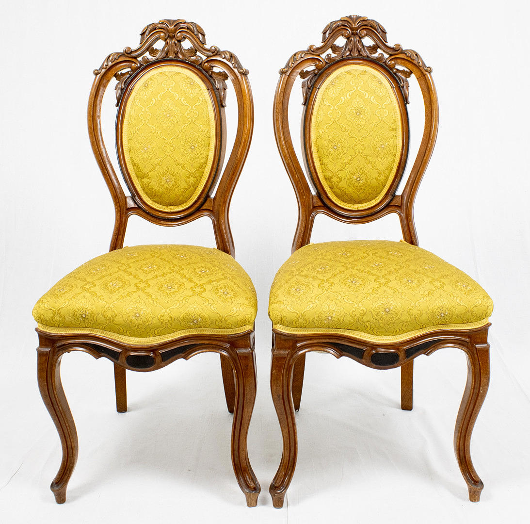 TUOLIT, pari, rokokootyylinen.