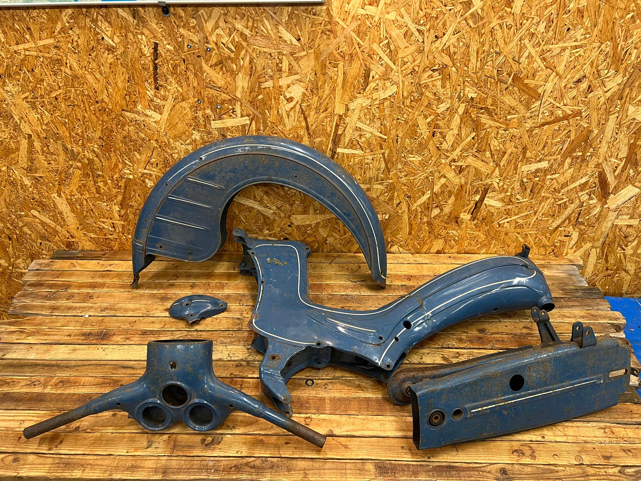 VICTORIA, moped, 5 delar.