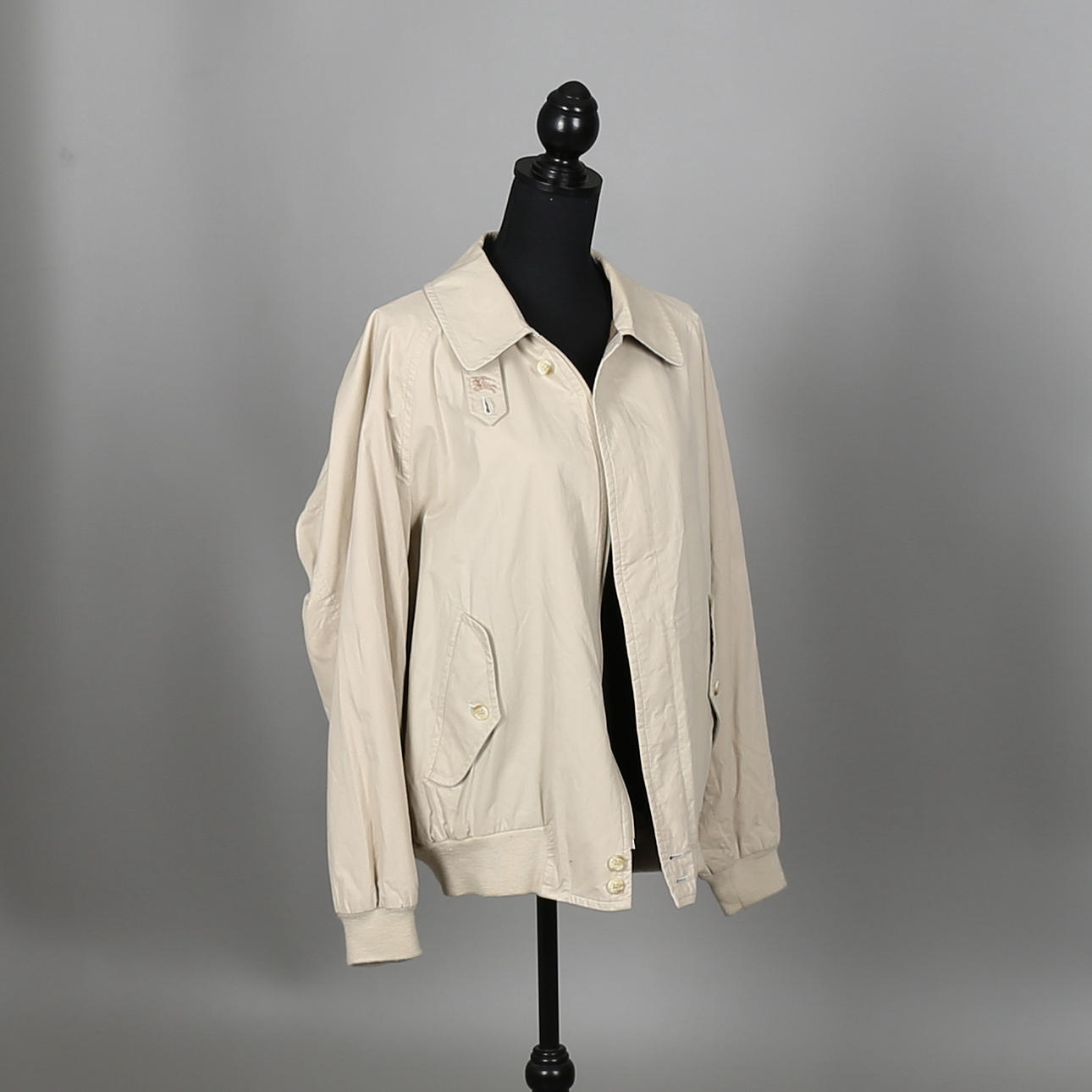 HERRJACKA, Burberry, beige.